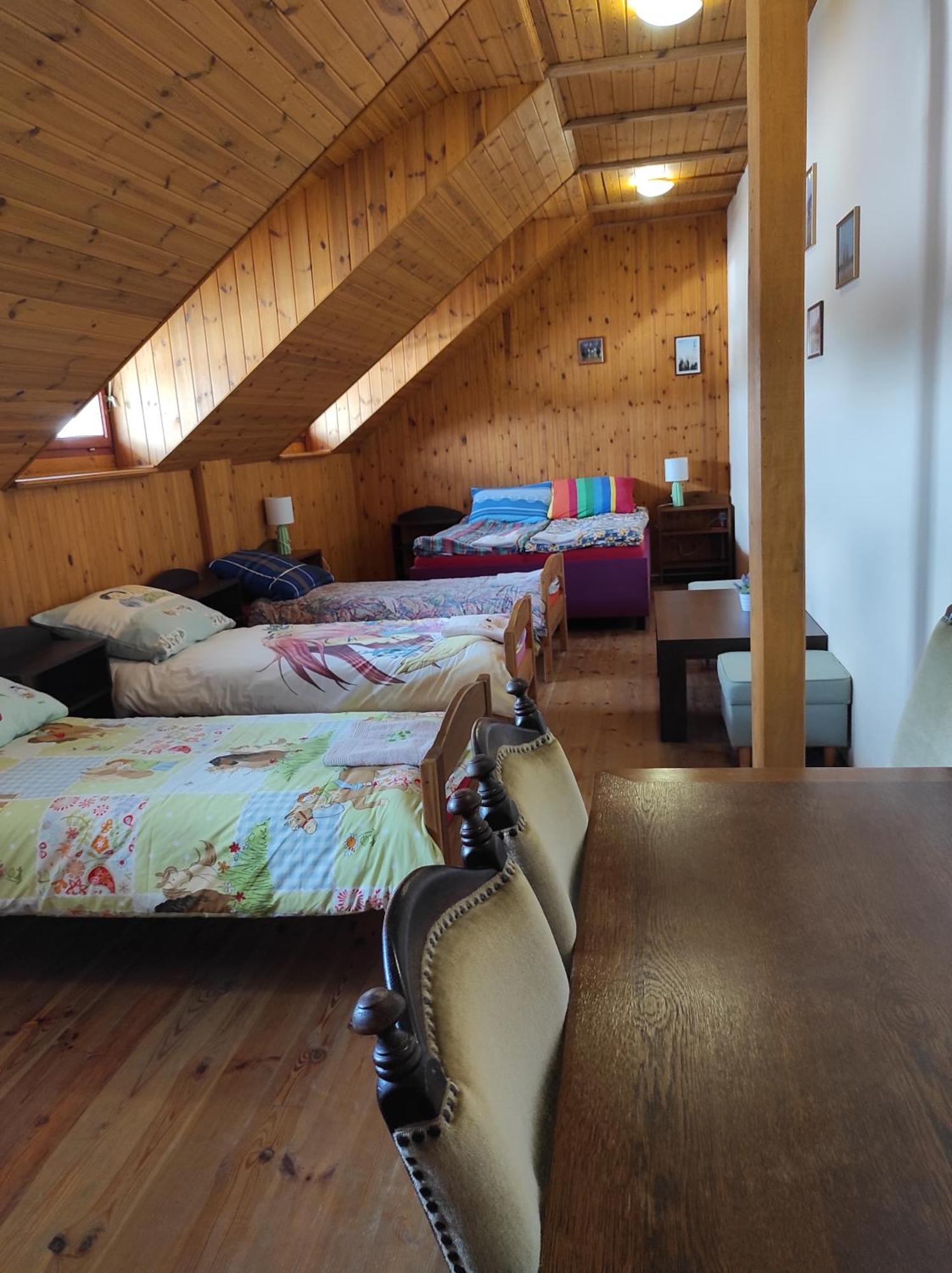 Stadnina Koni Tarka Zwierzyniec Buitenkant foto
